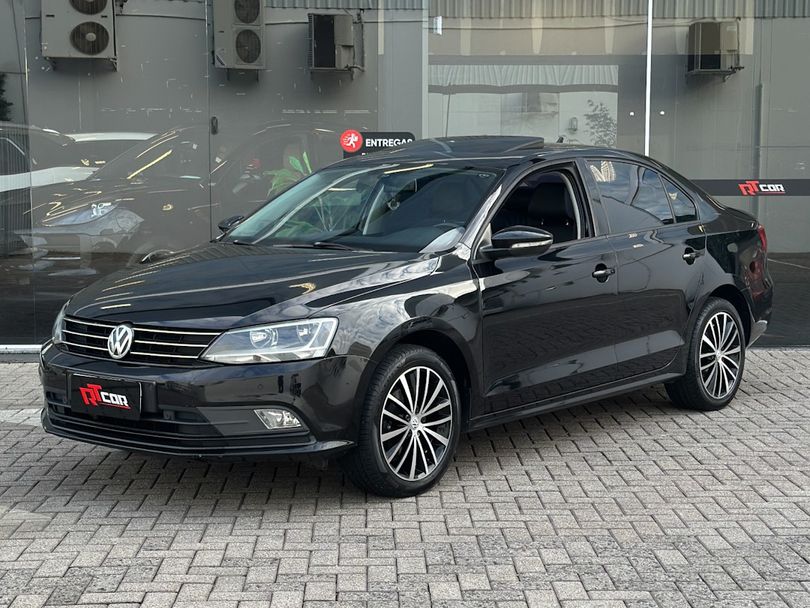VolksWagen JETTA Comfortline 2.0 T.Flex 8V 4p Tipt.