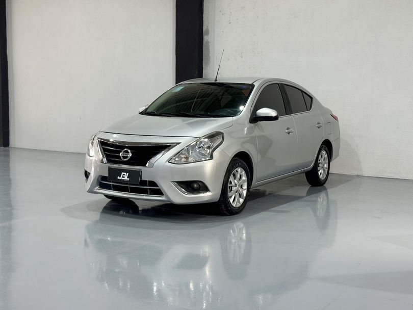 Nissan VERSA SV 1.6 16V FlexStart 4p Aut.