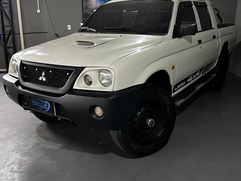 Mitsubishi L200 GL 2.5 4X4 CD Diesel