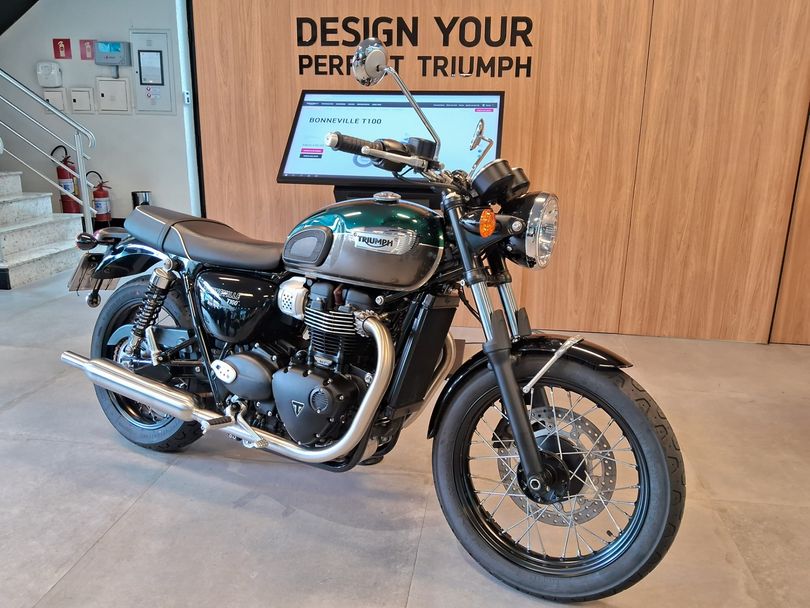 TRIUMPH BONNEVILLE T 100