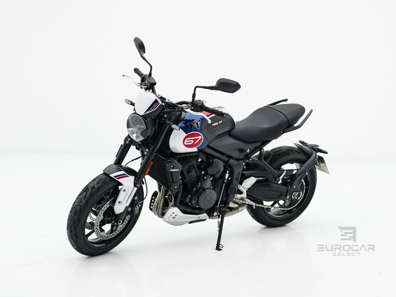 TRIUMPH TRIDENT 660 TRIPLE TRIBUTE