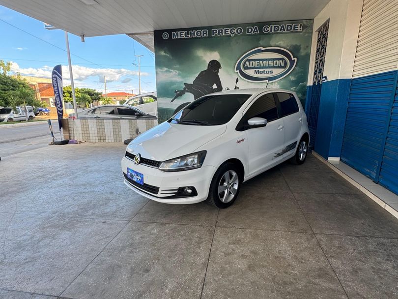 VolksWagen Fox Rock in Rio 1.6 Mi Total Flex 8V 5p