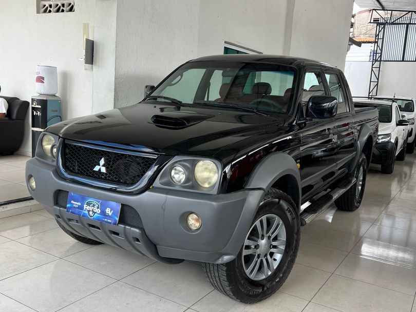 Mitsubishi L200 OUTDOOR GLS 2.5 4X4 CD TDI Diesel