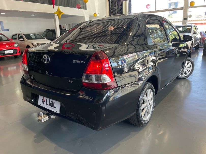 Toyota ETIOS X Plus Sedan 1.5 Flex 16V 4p Mec.
