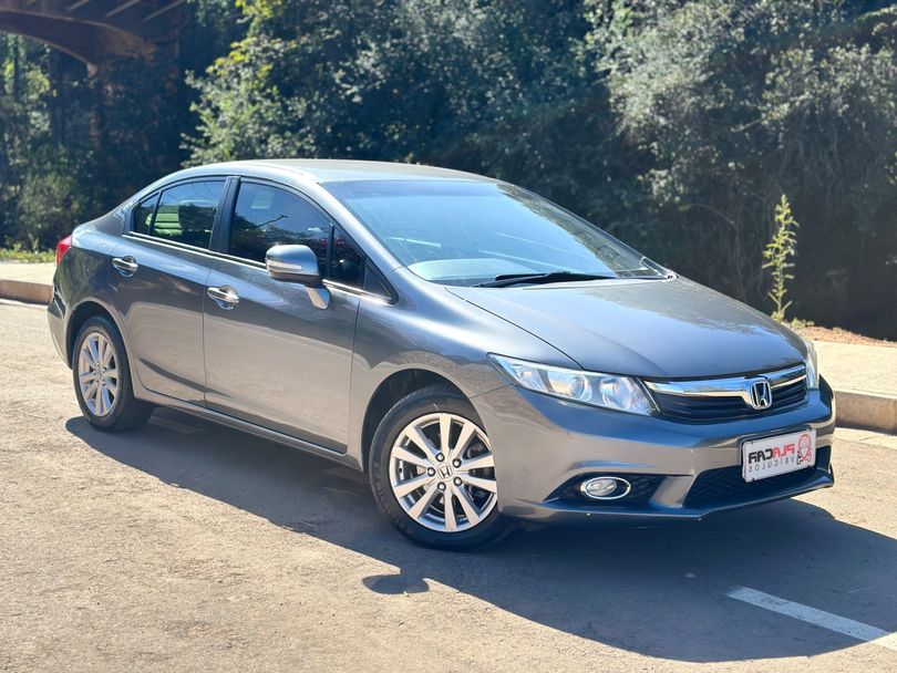 Honda Civic Sedan LXR 2.0 Flexone 16V Aut. 4p