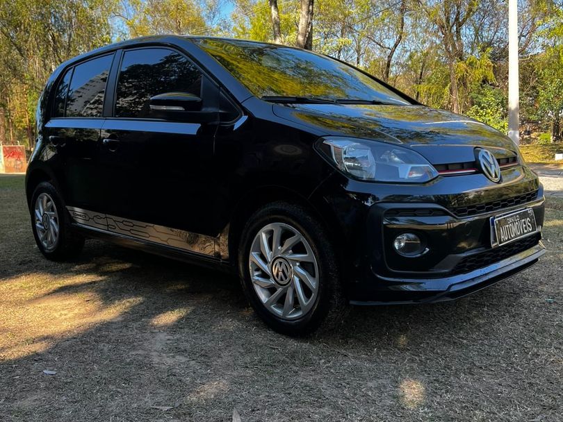 VolksWagen up! Connect 1.0 TSI Total Flex 12V 5p