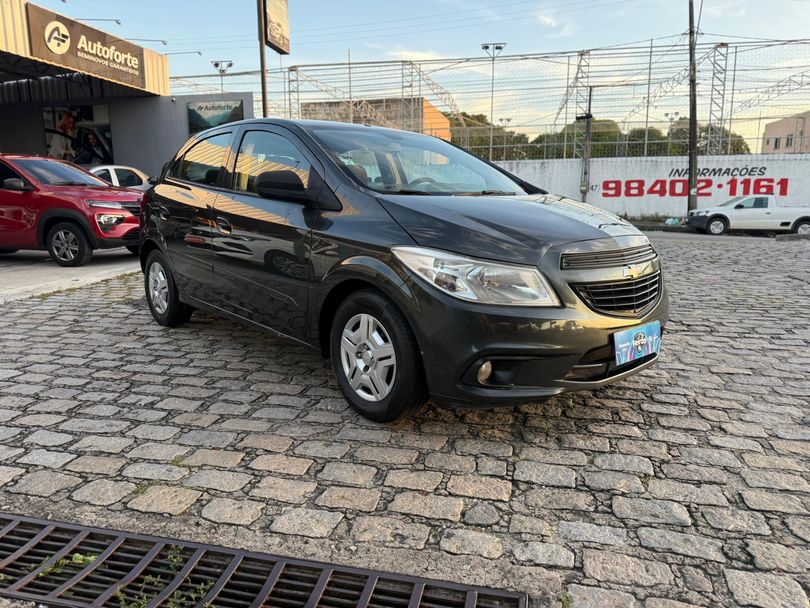 Chevrolet ONIX HATCH Joy 1.0 8V Flex 5p Mec.