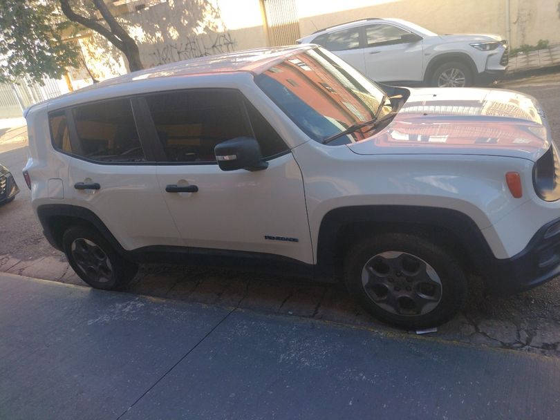 Jeep Renegade Sport 1.8 4x2 Flex 16V Aut.