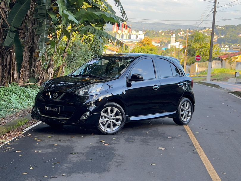 Nissan MARCH Rio2016 1.6 Flex Fuel 5p