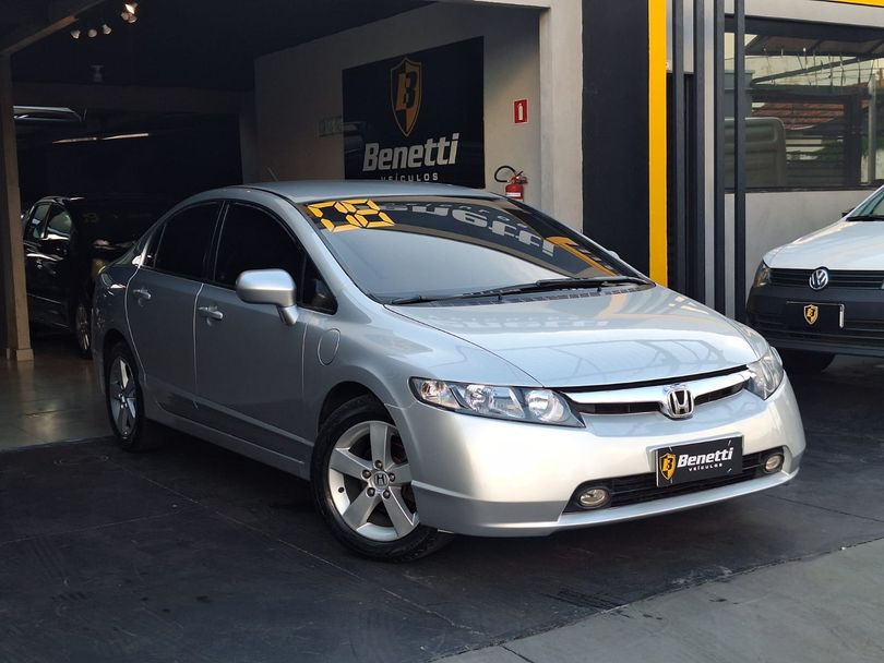 Honda Civic Sedan LXS 1.8/1.8 Flex 16V Aut. 4p