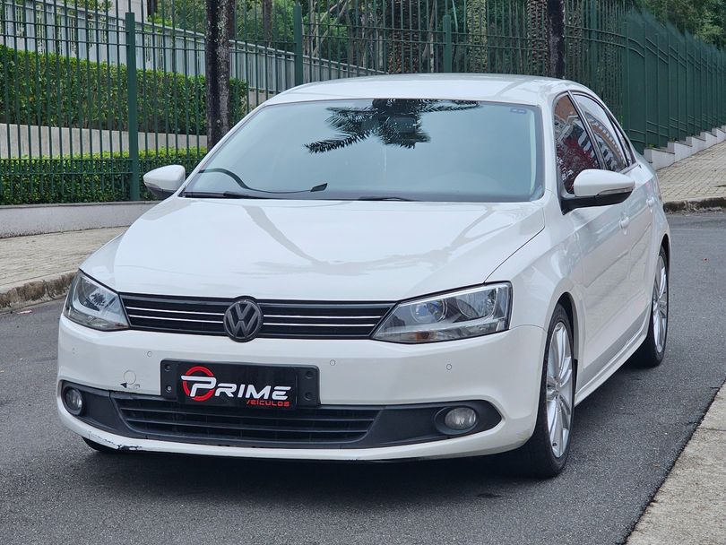 VolksWagen JETTA Comfortline 2.0 T.Flex 8V 4p Tipt.