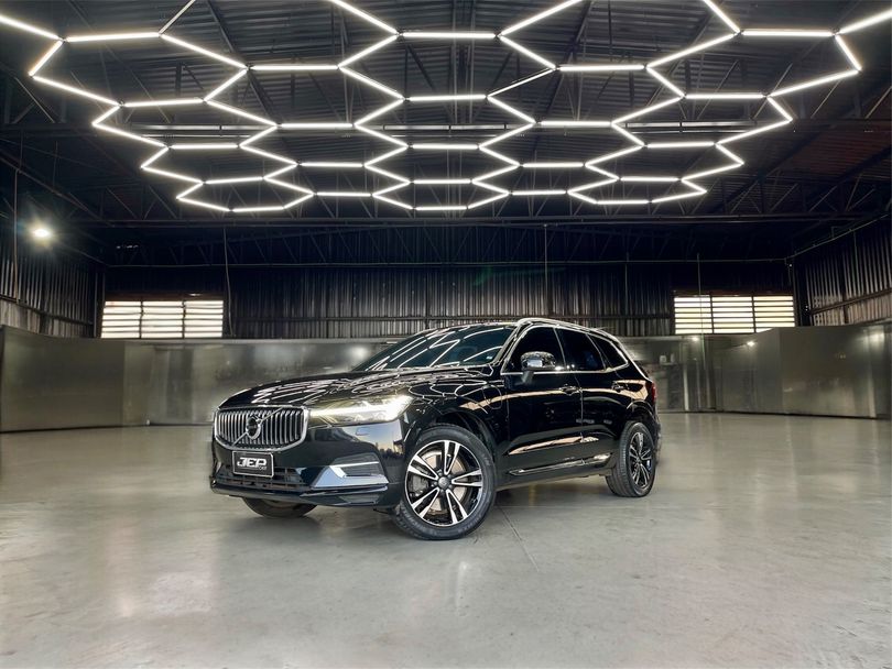 Volvo XC 60 T-8 HÍBRIDO MOMENTUM 2.0 5p