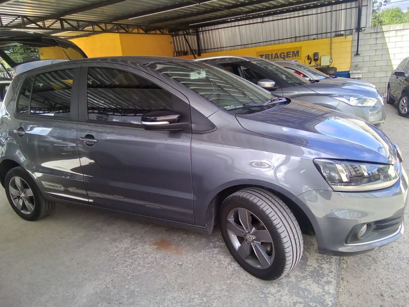 VolksWagen Fox Connect 1.6 Flex 8V 5p