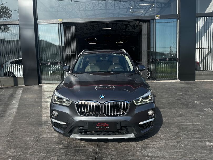 BMW X1 SDRIVE 20i X-Line 2.0 TB Active Flex