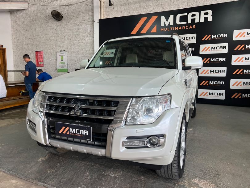 Mitsubishi Pajero HPE Full 3.2 4x4 T.I.Dies. 5p Aut