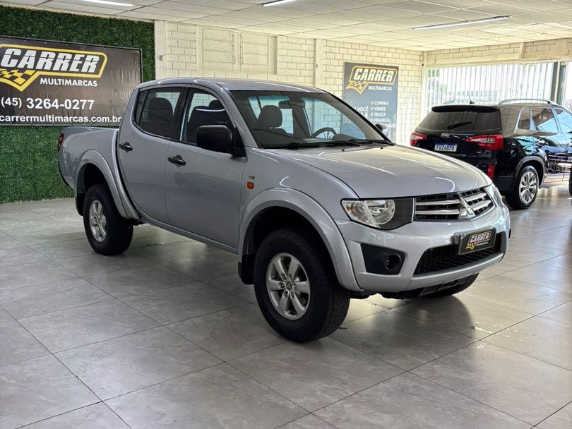 Mitsubishi L200 Triton HLS 2.4 Flex 16V CD Mec.