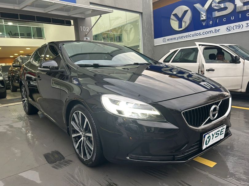 Volvo V40 T-4 MOMENTUM 2.0 Aut.