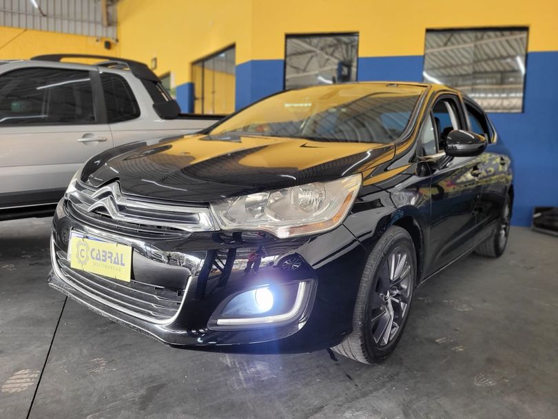Citroën C4 LOUNGE Tendance 2.0 Flex 4p Mec.