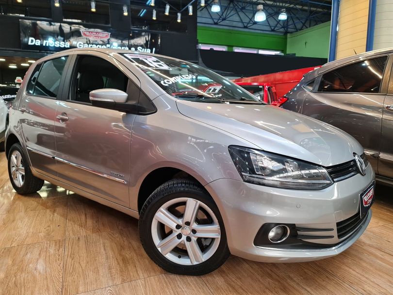 VolksWagen Fox Highline1.6 Flex 16V 5p