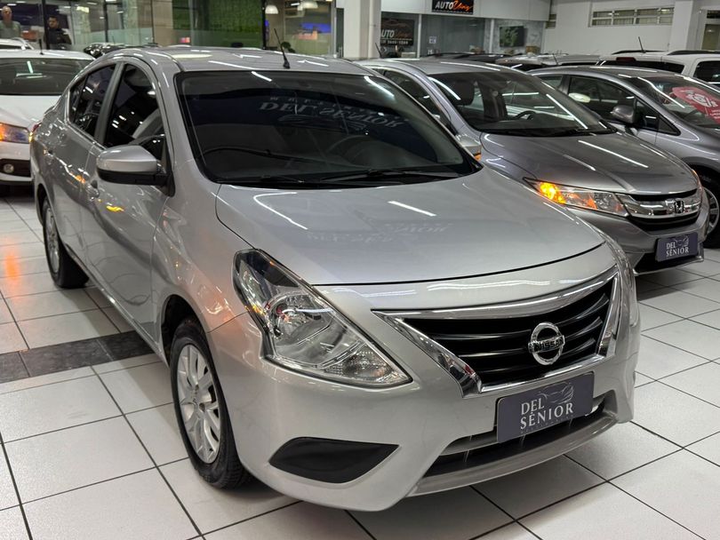 Nissan VERSA SV 1.6 16V FlexStart 4p Aut.