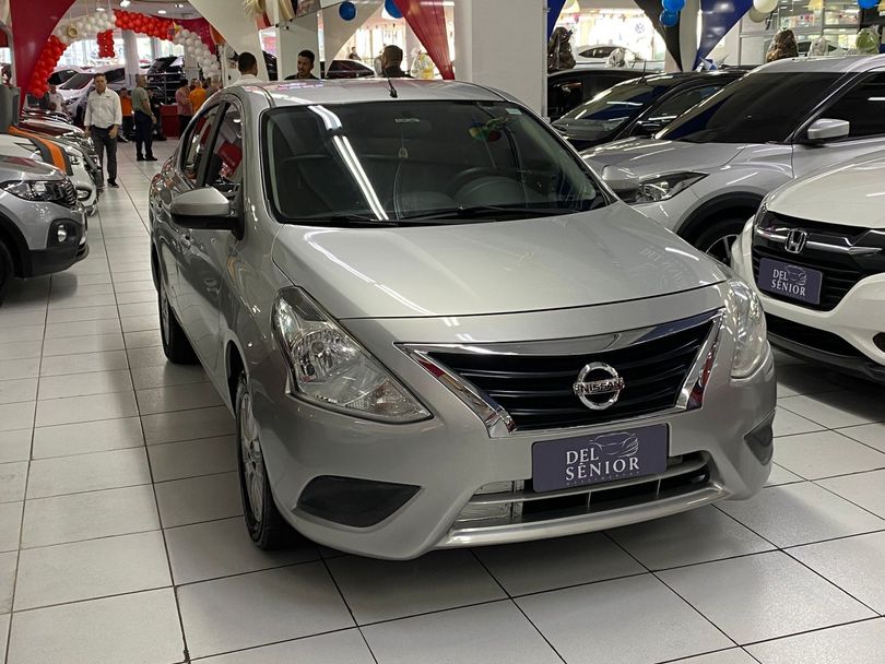 Nissan VERSA SV 1.6 16V FlexStart 4p Aut.