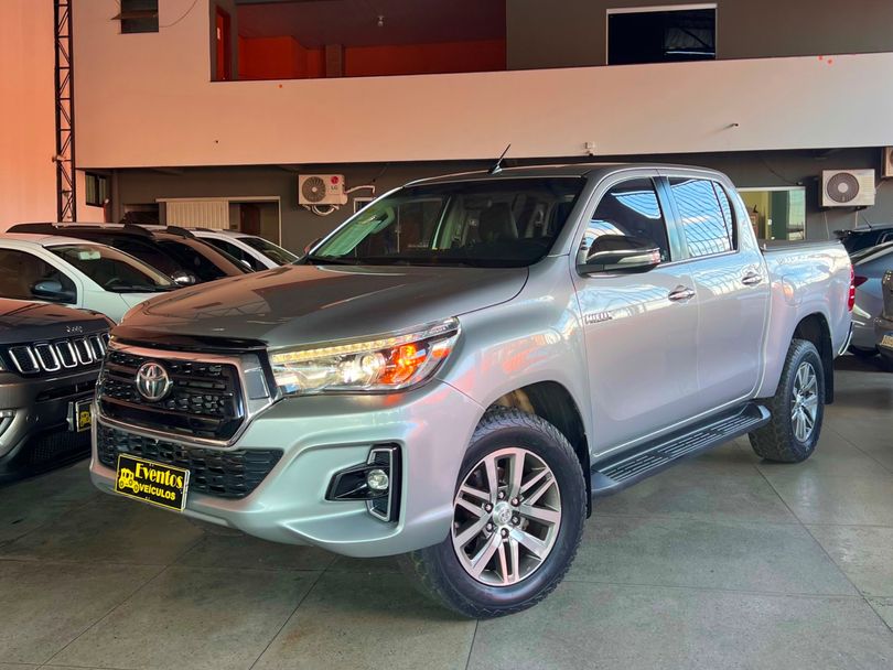 Toyota Hilux CD SRX 4x4 2.8 TDI 16V Diesel Aut.