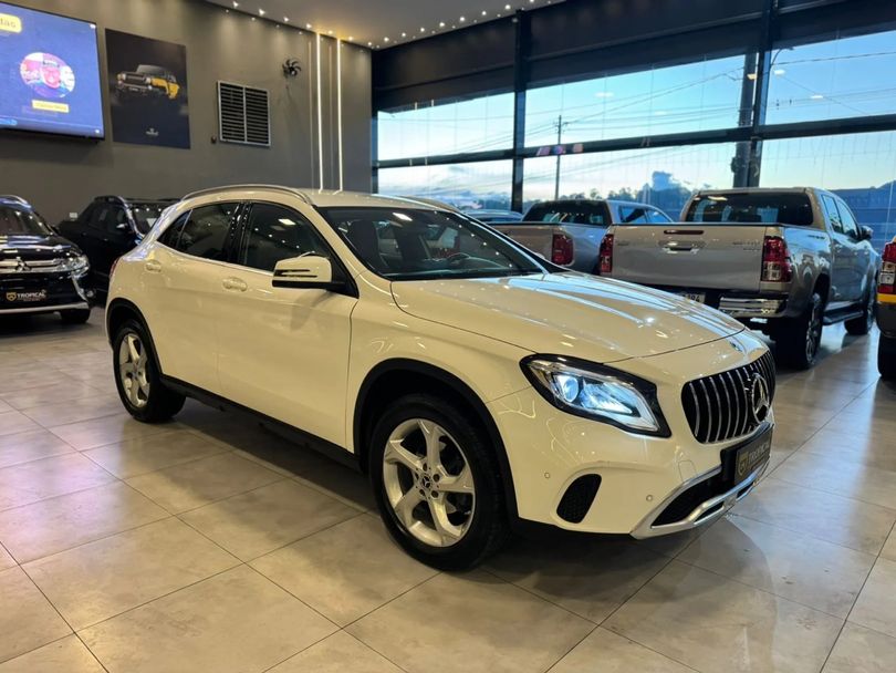MERCEDES-BENZ 1.6 CGI FLEX ADVANCE 7G-DCT
