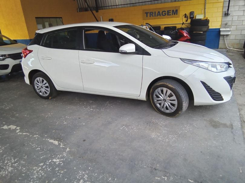 Toyota YARIS XL Live 1.3 Flex 16V 5p Aut.