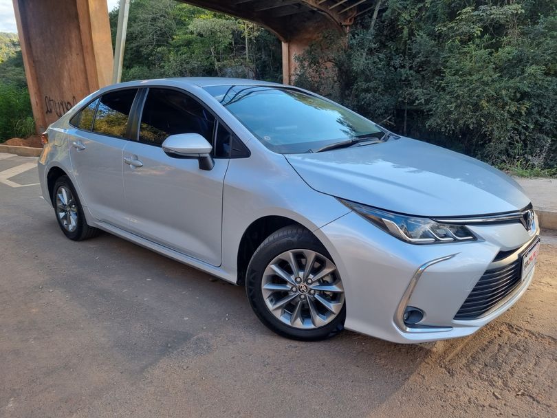 Toyota Corolla GLi 2.0 16V Flex Aut.