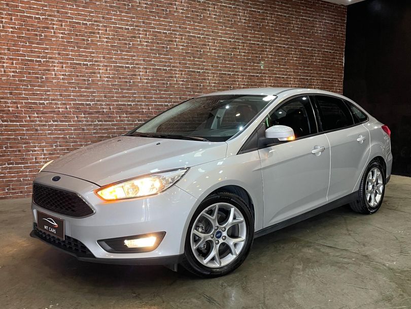 Ford Focus 2.0 16V/SE/SE Plus Flex 5p Aut.