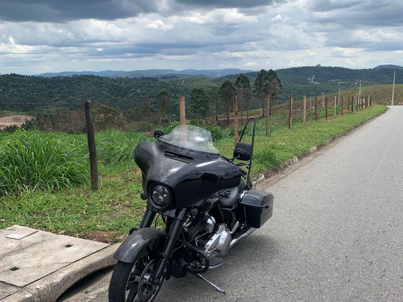 Harley STREET GLIDE SPECIAL FLHXS
