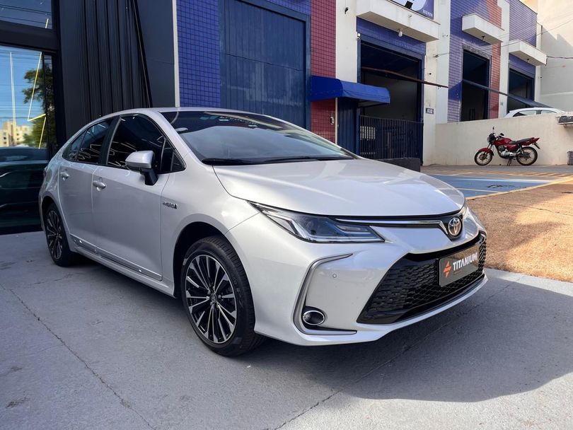 Toyota Corolla Altis Prem. Hybrid 1.8 Flex Aut