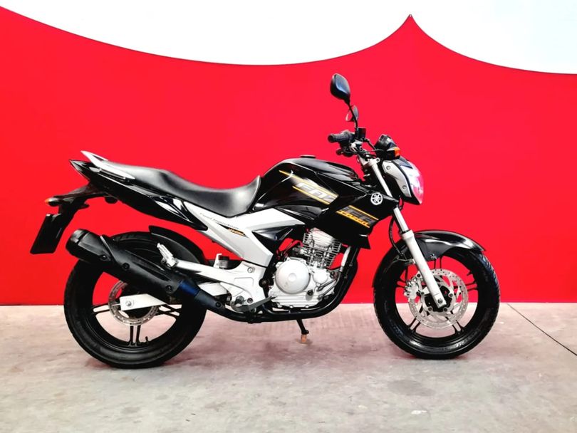 YAMAHA 250 FAZER