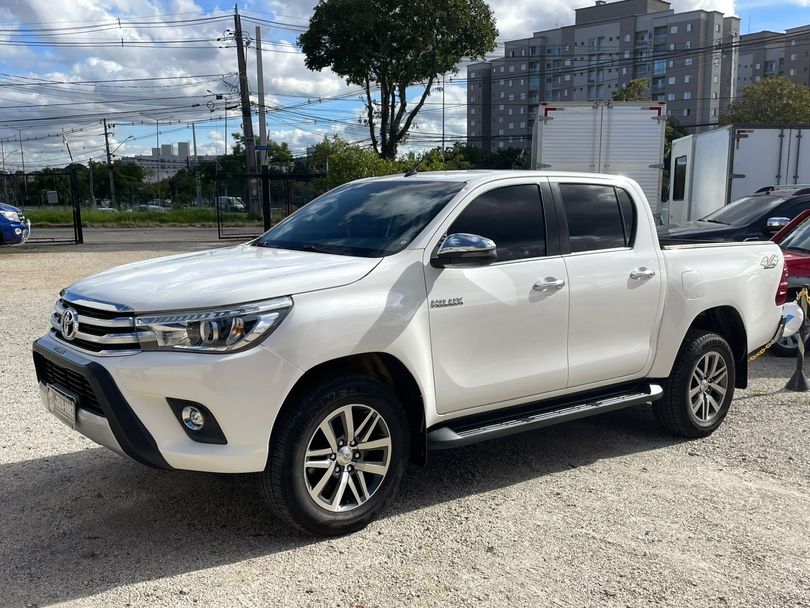 Toyota Hilux CD SRX 4x4 2.8 TDI 16V Diesel Aut.