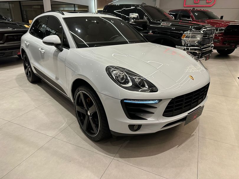 Porsche Macan 2.0 Turbo