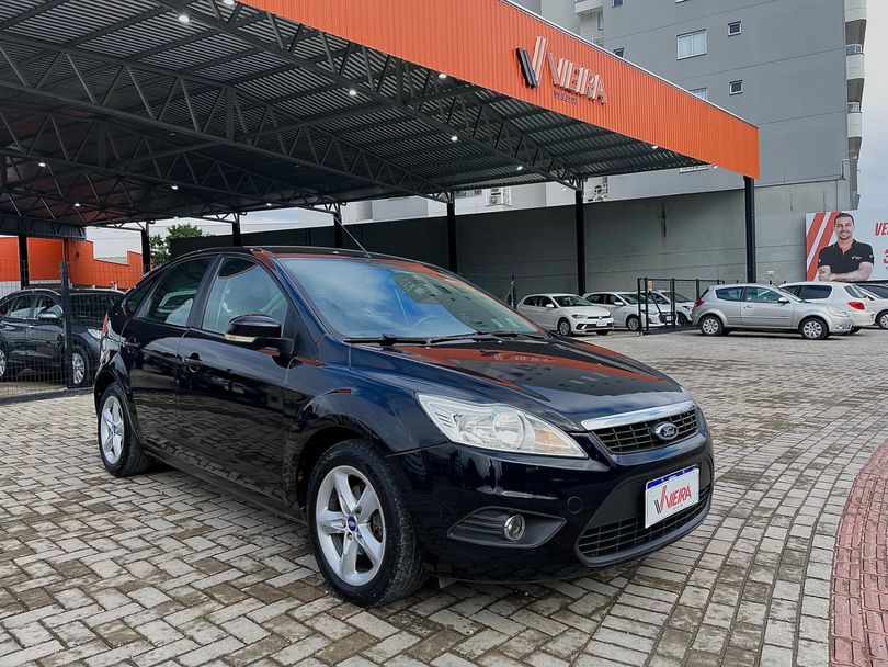 Ford Focus 1.6 S/SE/SE Plus Flex 8V/16V  5p