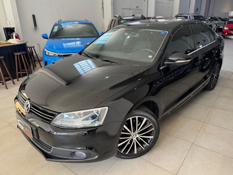VolksWagen JETTA Highline 2.0 TSI 16V 4p Tiptronic