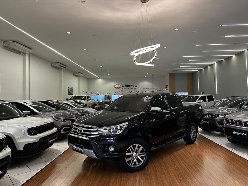 Toyota Hilux CD SRX 4x4 2.8 TDI 16V Diesel Aut.