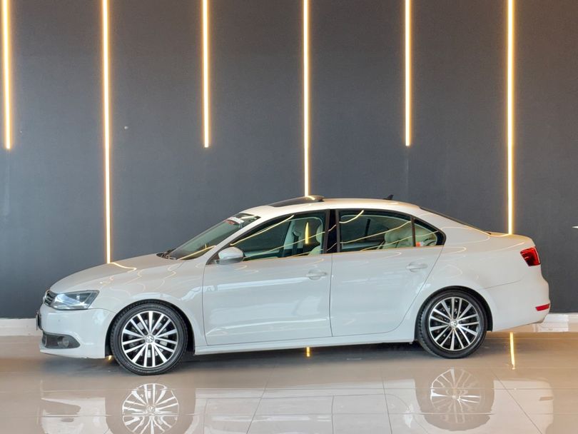 VolksWagen JETTA Highline 2.0 TSI 16V 4p Tiptronic