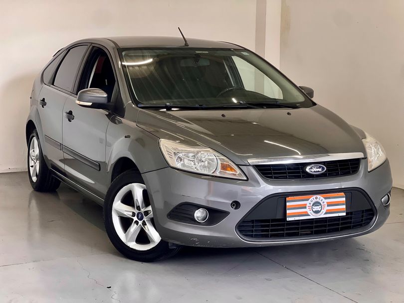 Ford Focus 1.6 S/SE/SE Plus Flex 8V/16V  5p