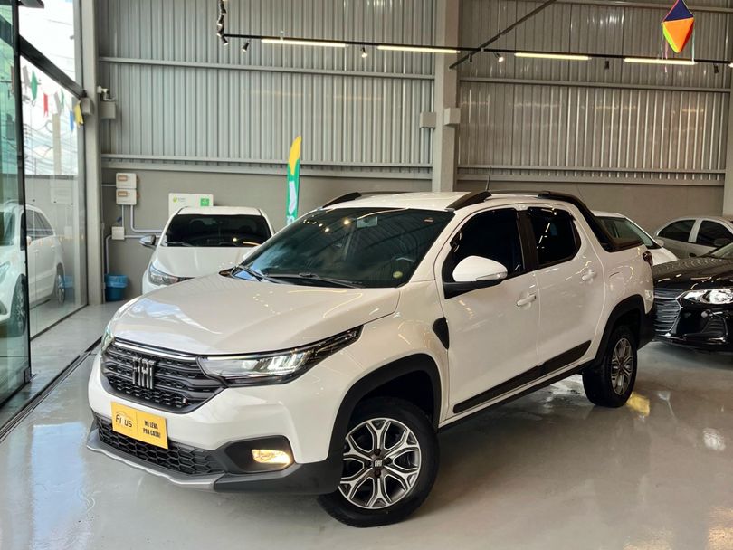 Fiat Strada Volcano 1.3 Flex 8V CD