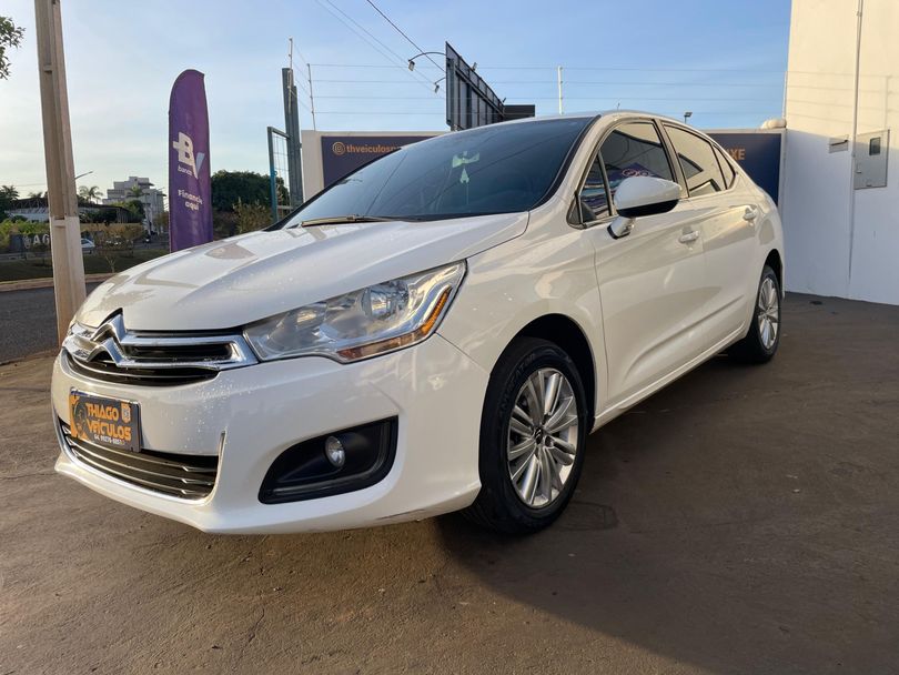 Citroën C4 LOUNGE Origine 2.0 Flex 4p Aut.
