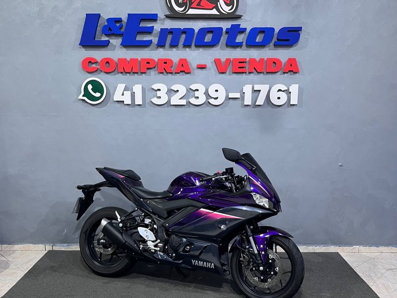 YAMAHA YZF R-3 321/ABS
