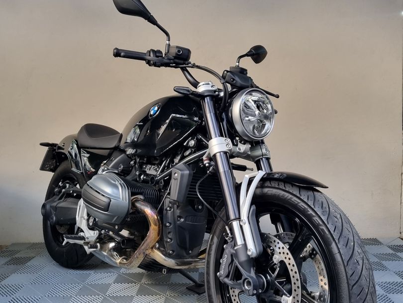 BMW R 12