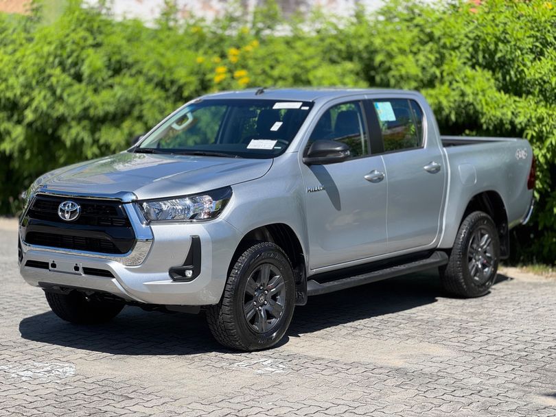 Toyota Hilux CD SR 4x4 2.8 TDI Diesel Aut.