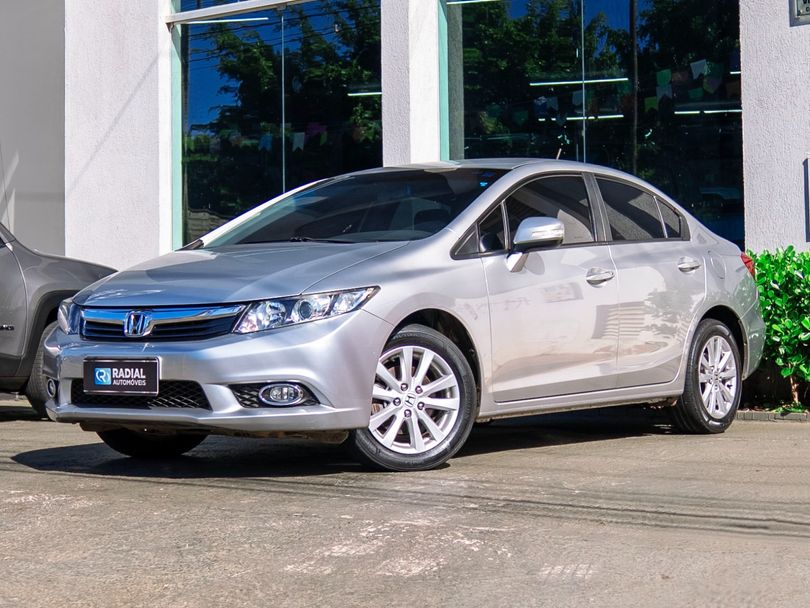 Honda Civic Sedan LXR 2.0 Flexone 16V Aut. 4p