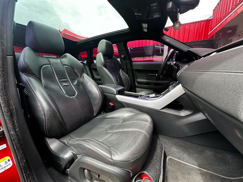 Land Rover Range R.EVOQUE Dynamic 2.0 Aut 5p