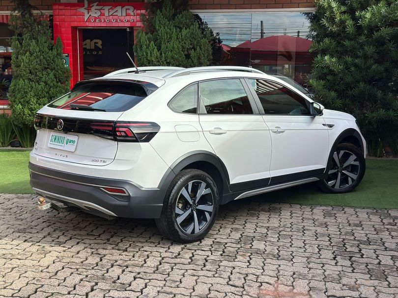 VolksWagen Nivus Highline 1.0 200 TSI Flex Aut.