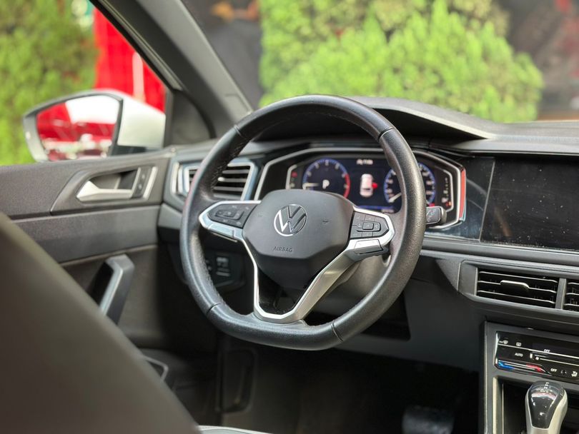 VolksWagen Nivus Highline 1.0 200 TSI Flex Aut.