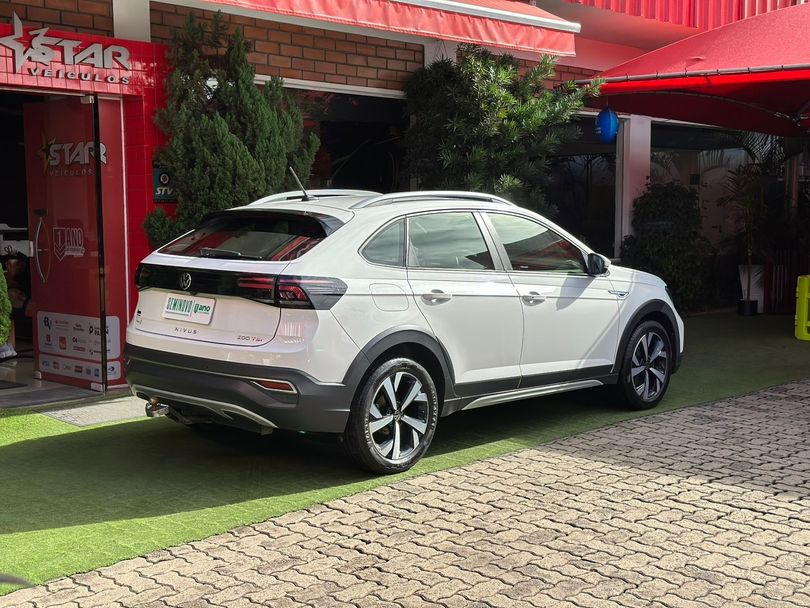 VolksWagen Nivus Highline 1.0 200 TSI Flex Aut.